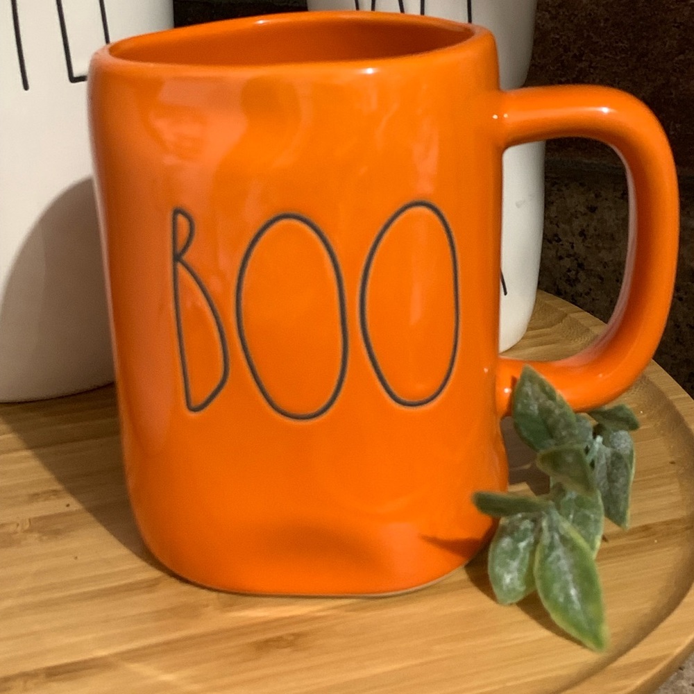 Rae Dunn orange BOO mug